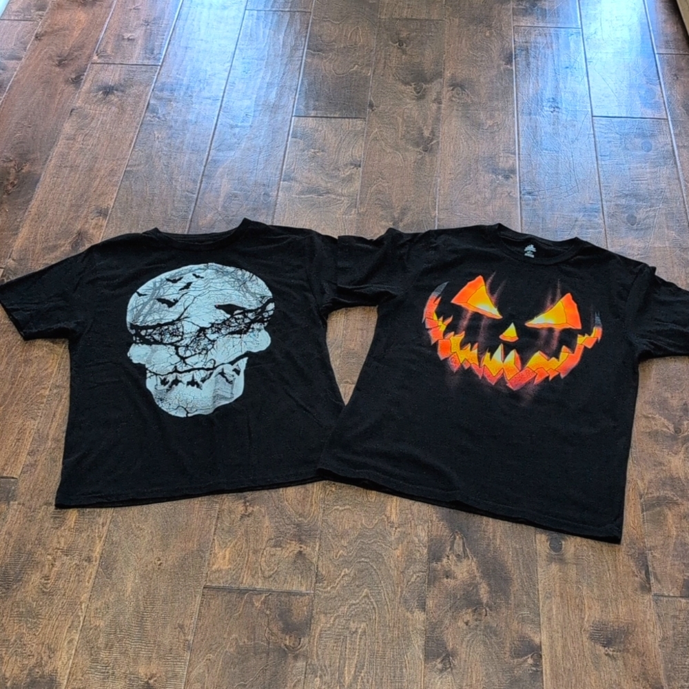 ⭐ 3/$12⭐ Halloween T-shirts